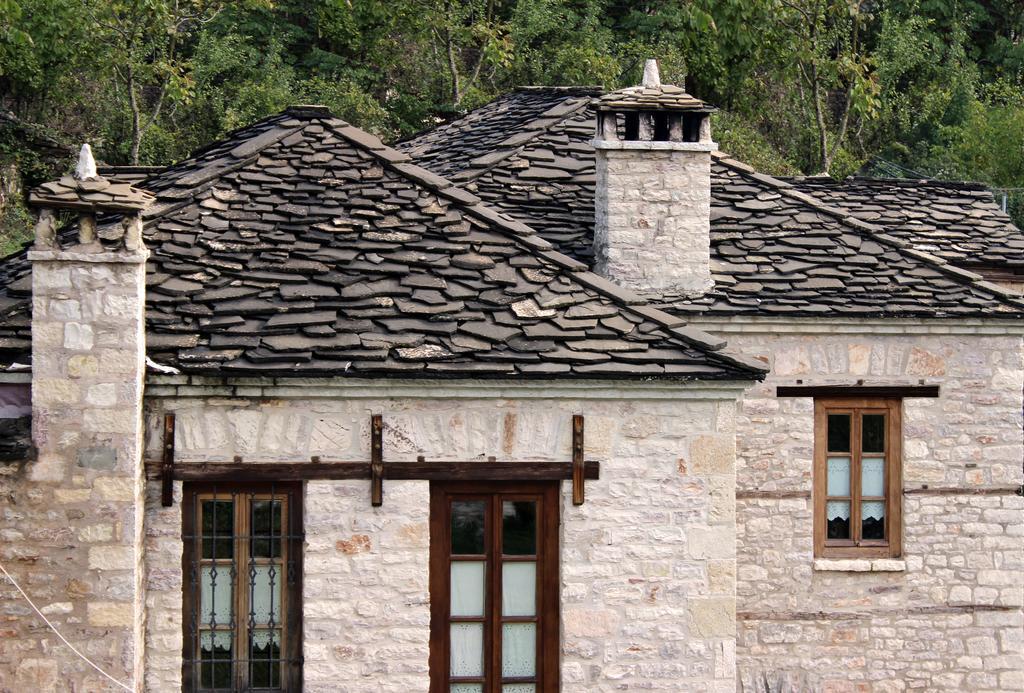 Old Inn Gorianádhes エクステリア 写真
