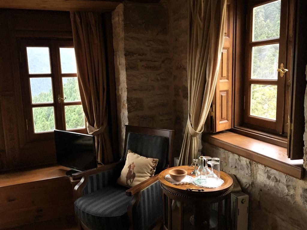 Old Inn Gorianádhes エクステリア 写真