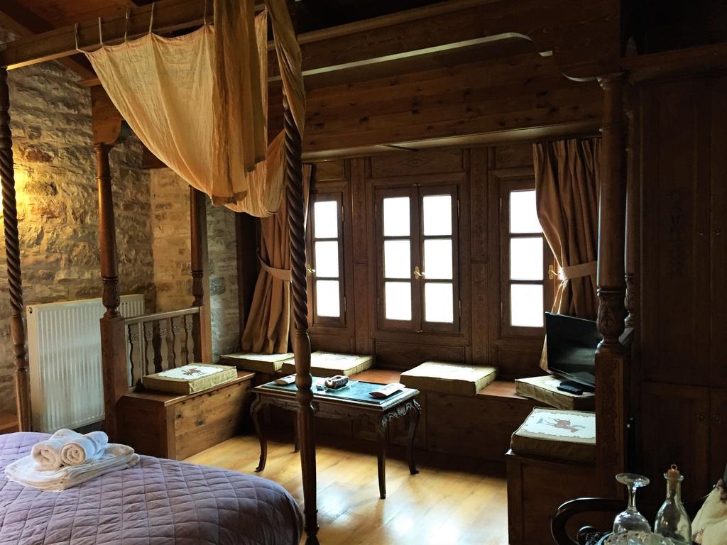 Old Inn Gorianádhes エクステリア 写真