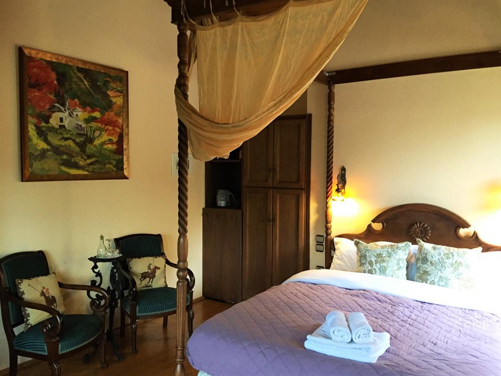 Old Inn Gorianádhes エクステリア 写真