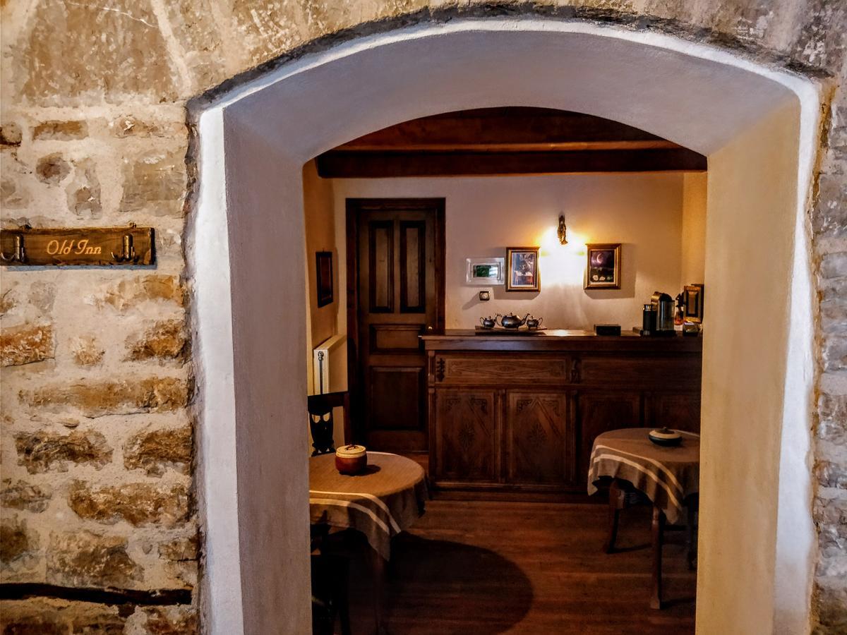 Old Inn Gorianádhes エクステリア 写真