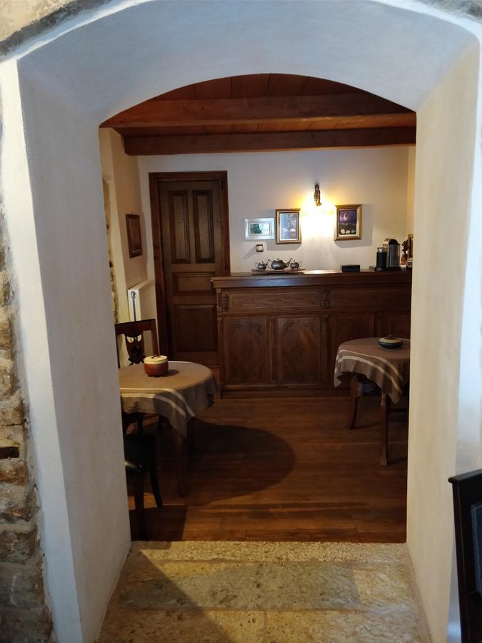 Old Inn Gorianádhes エクステリア 写真